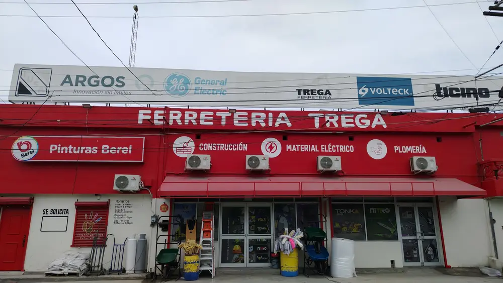 Matriz de Ferretería TREGA en Cristóbal Colón, Gral. Escobedo